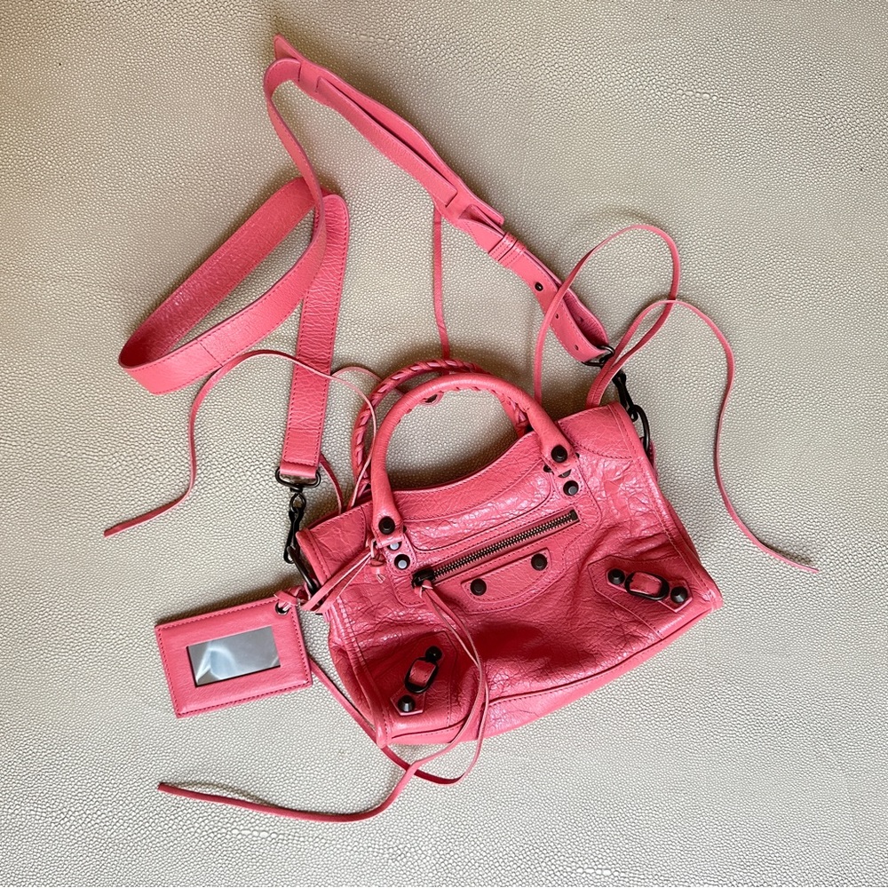 100% AUTHENTIC Balenciaga coral bag
